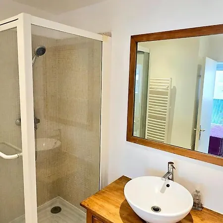 Apartment La Rose Et Le Reseda - Enjoy Space, The Terrace And The Eiffel Tower View 아파트 파리